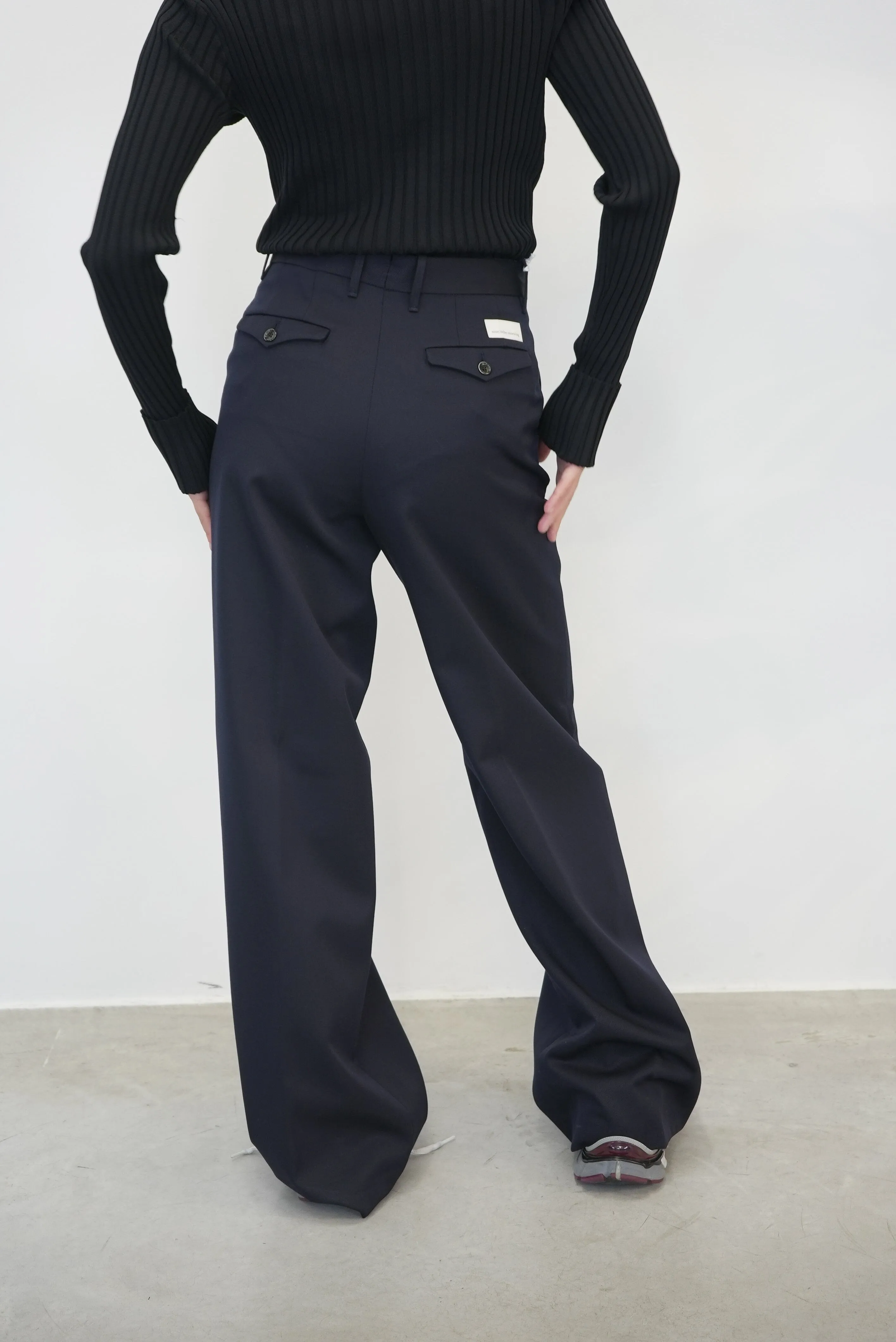 KAREN PALAZZO IN NAVY